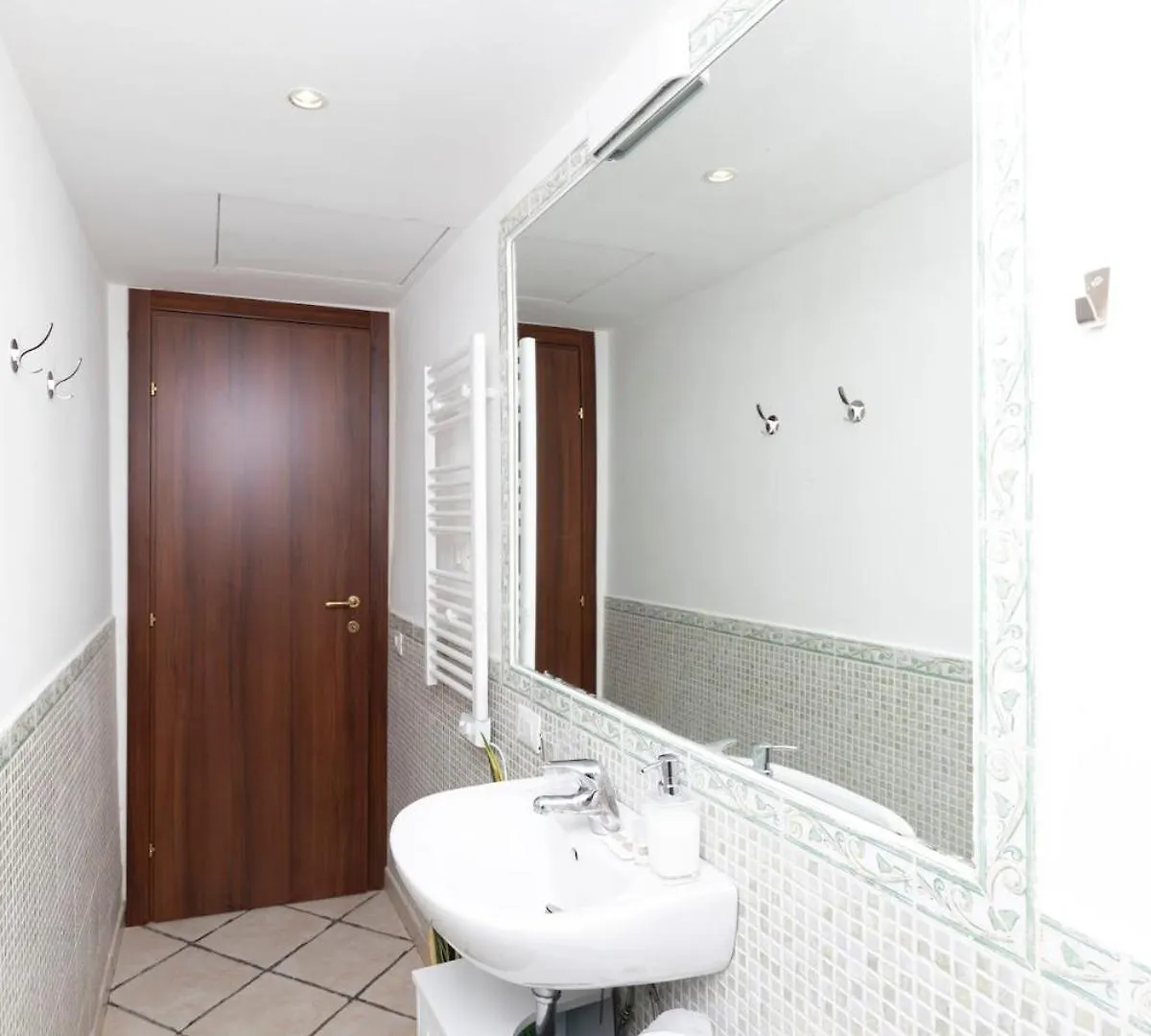 San Pietro Terrace Apartment روما